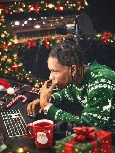 Christmas Travis Scott Pfp 2