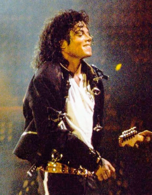 micheal jackson pfp (2)