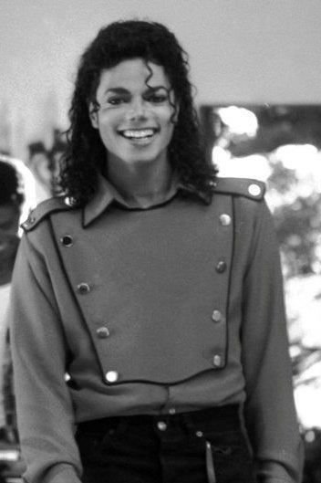 micheal jackson pfp (4)